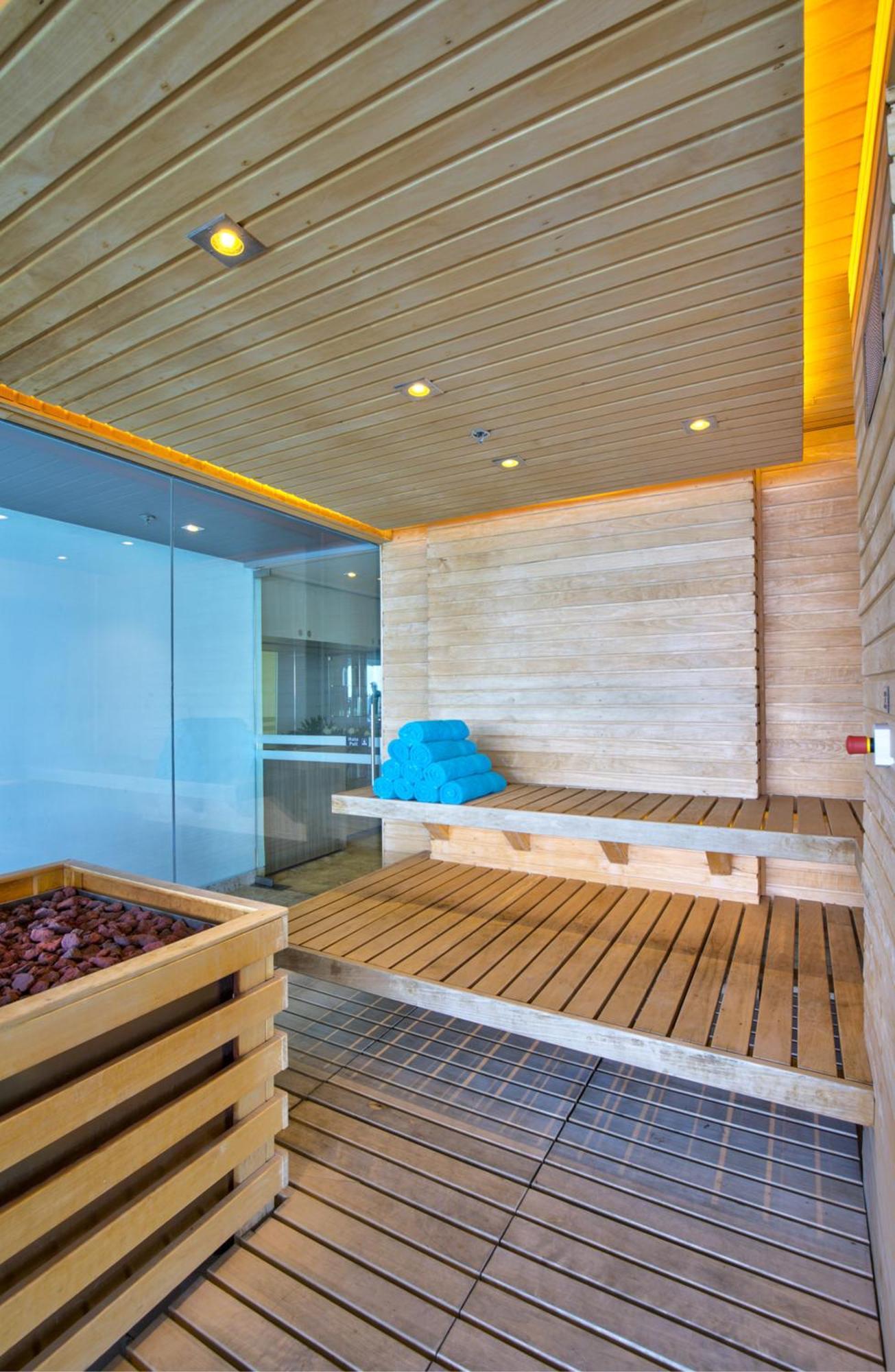 Estelar Cartagena De Indias Hotel Y Centro De Convenciones Ngoại thất bức ảnh A modern Finnish sauna